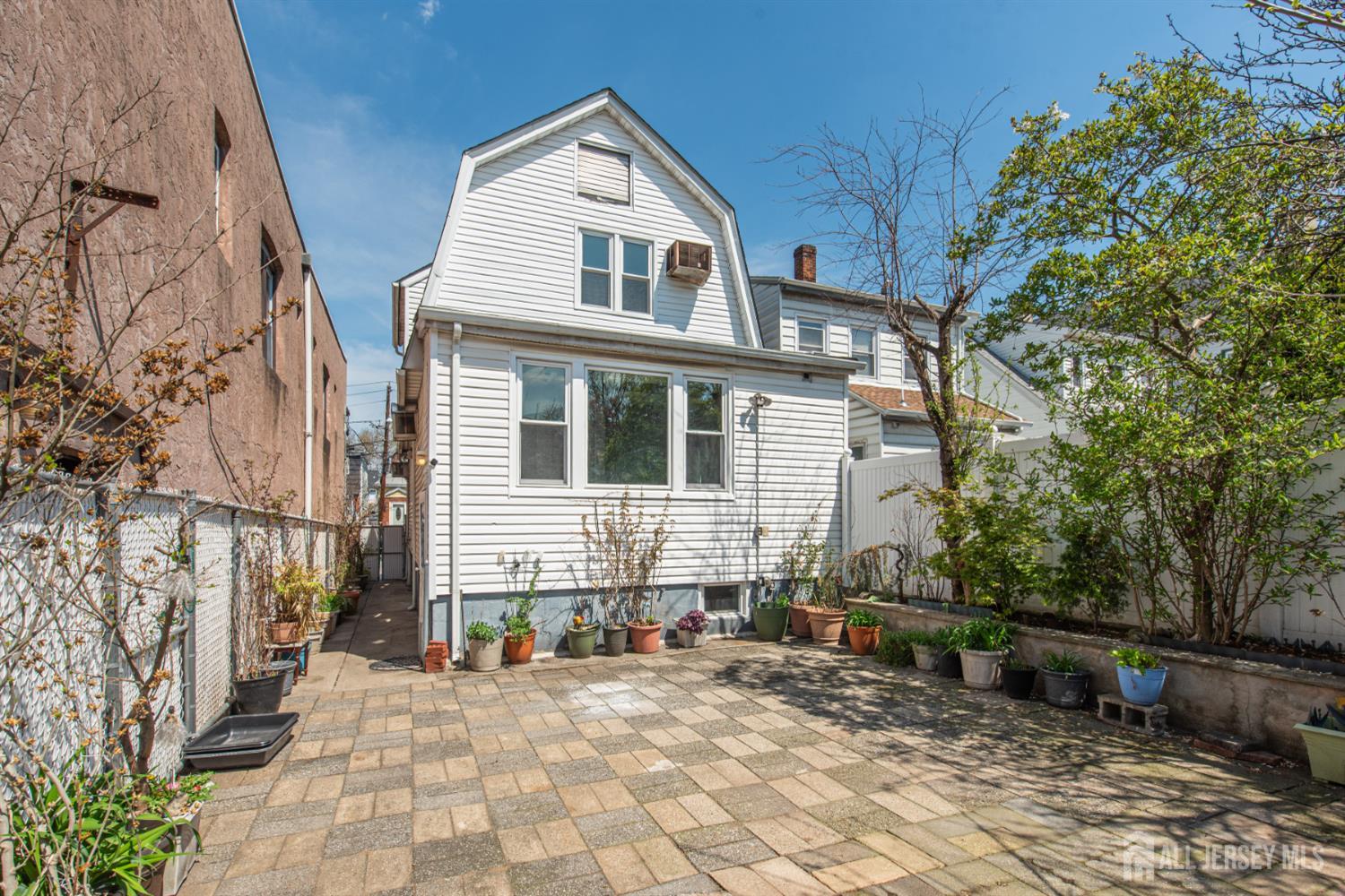 136 W 56th Street Bayonne NJ 07002