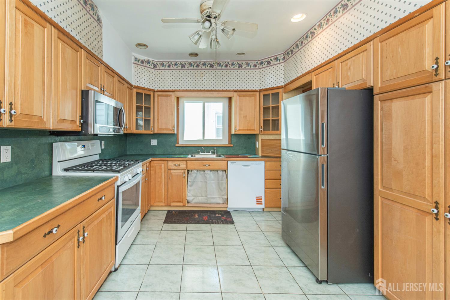136 W 56th Street Bayonne NJ 07002