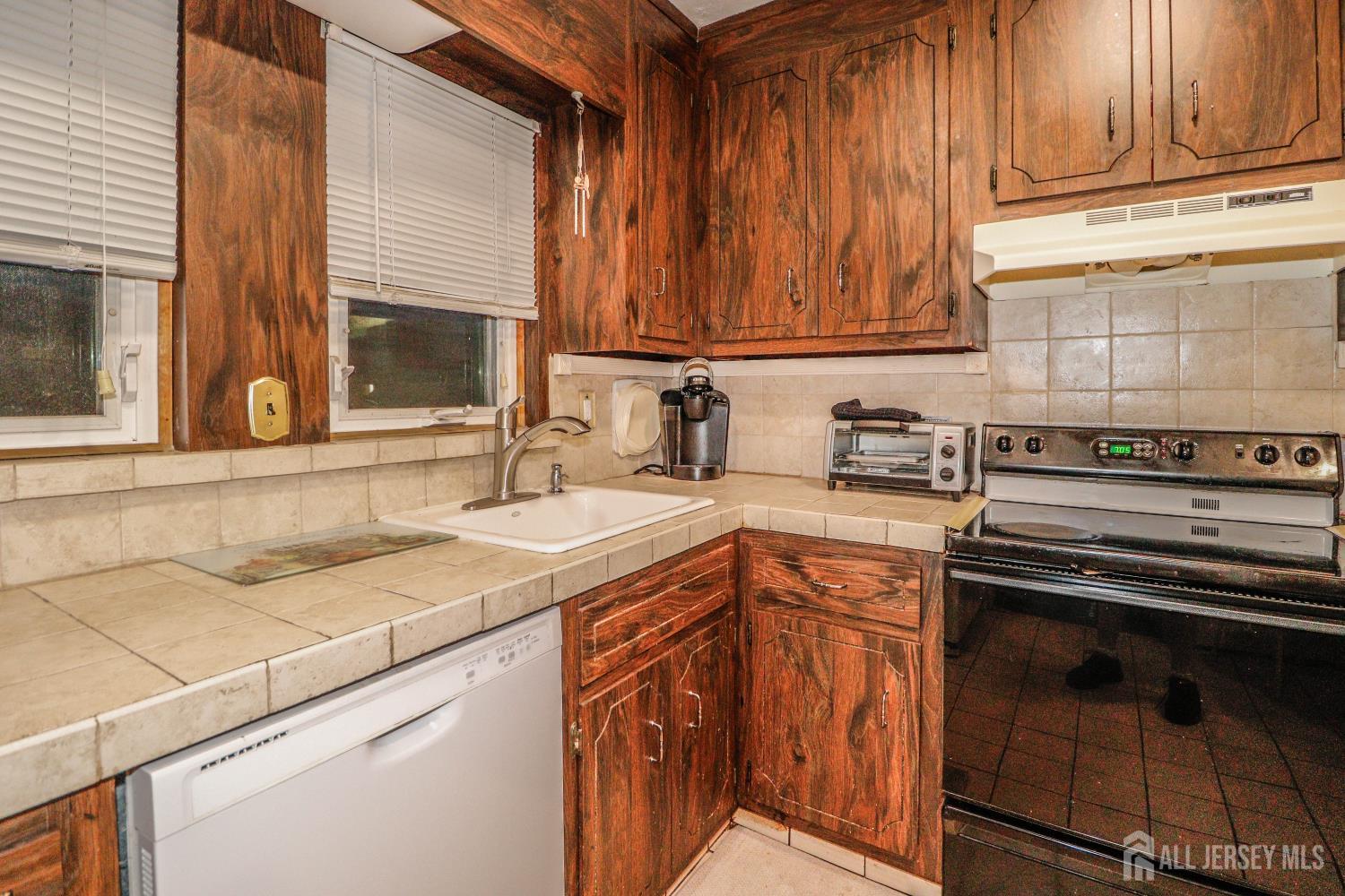 97 Sterling Drive Colonia NJ 07067