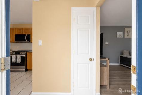 12 Pierrepont Avenue Middlesex NJ 08846