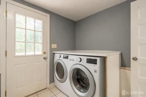 12 Pierrepont Avenue Middlesex NJ 08846