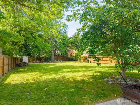 12 Pierrepont Avenue Middlesex NJ 08846