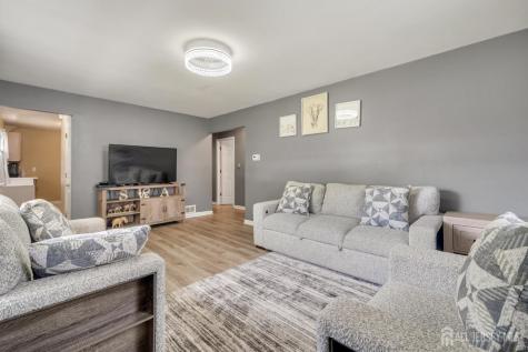 12 Pierrepont Avenue Middlesex NJ 08846