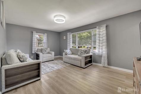 12 Pierrepont Avenue Middlesex NJ 08846