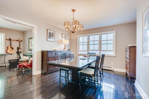 62 Myrtle Avenue Metuchen NJ 08840