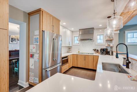 62 Myrtle Avenue Metuchen NJ 08840