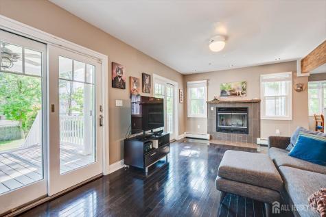 62 Myrtle Avenue Metuchen NJ 08840