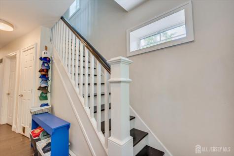 62 Myrtle Avenue Metuchen NJ 08840