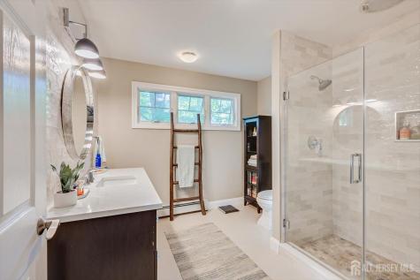62 Myrtle Avenue Metuchen NJ 08840