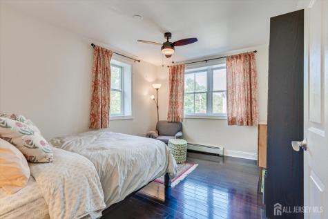 62 Myrtle Avenue Metuchen NJ 08840