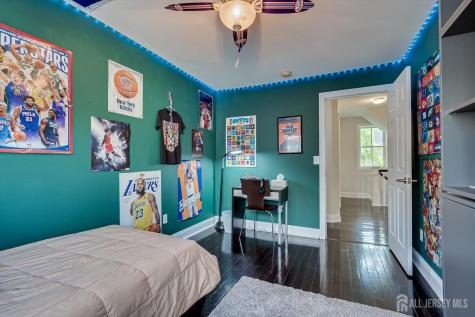 62 Myrtle Avenue Metuchen NJ 08840