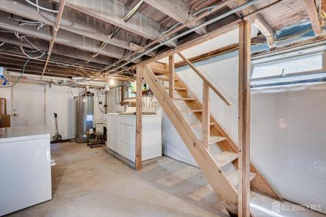 62 Myrtle Avenue Metuchen NJ 08840