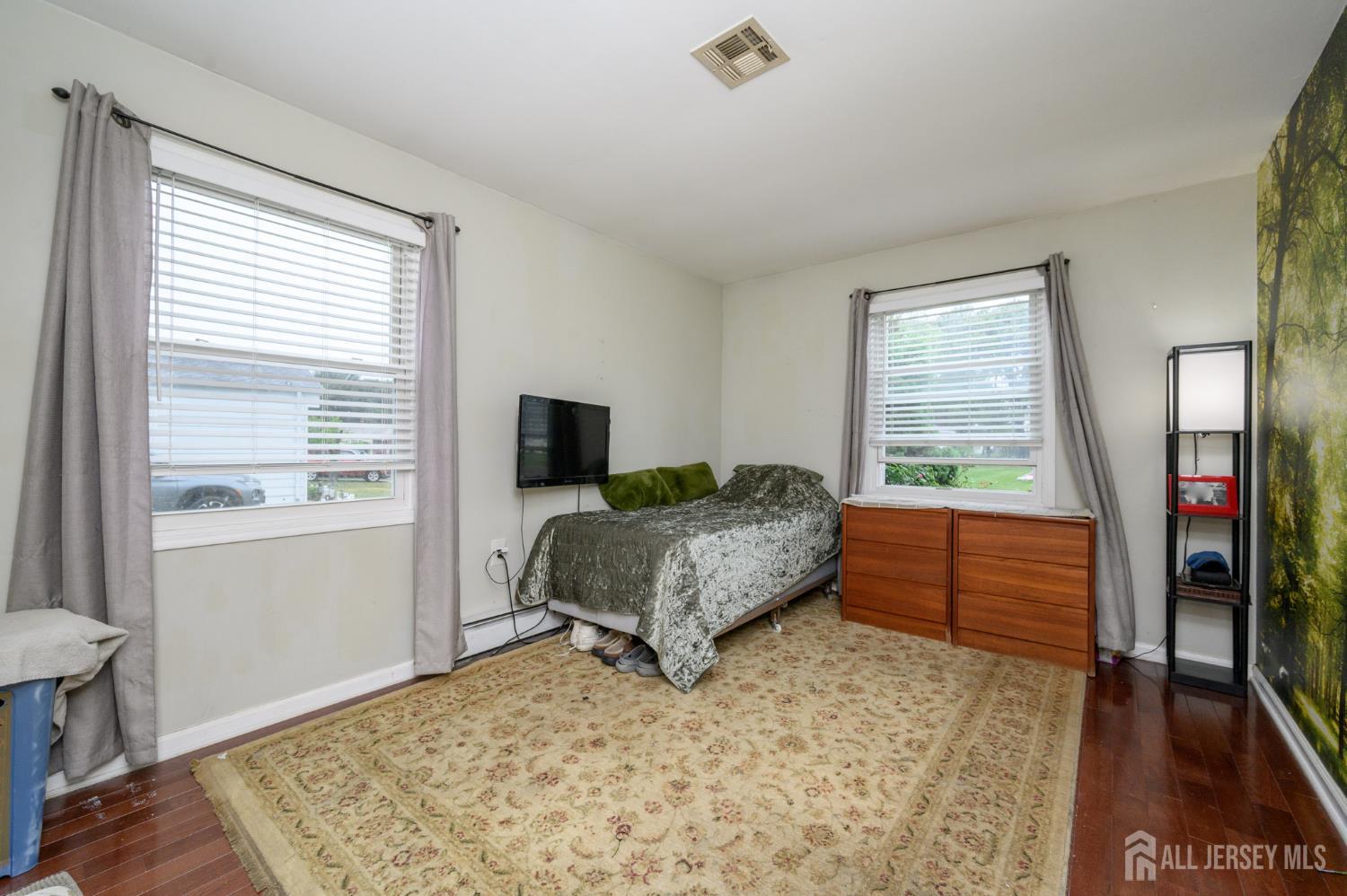 87 Chesterfield Lane Toms River NJ 08757