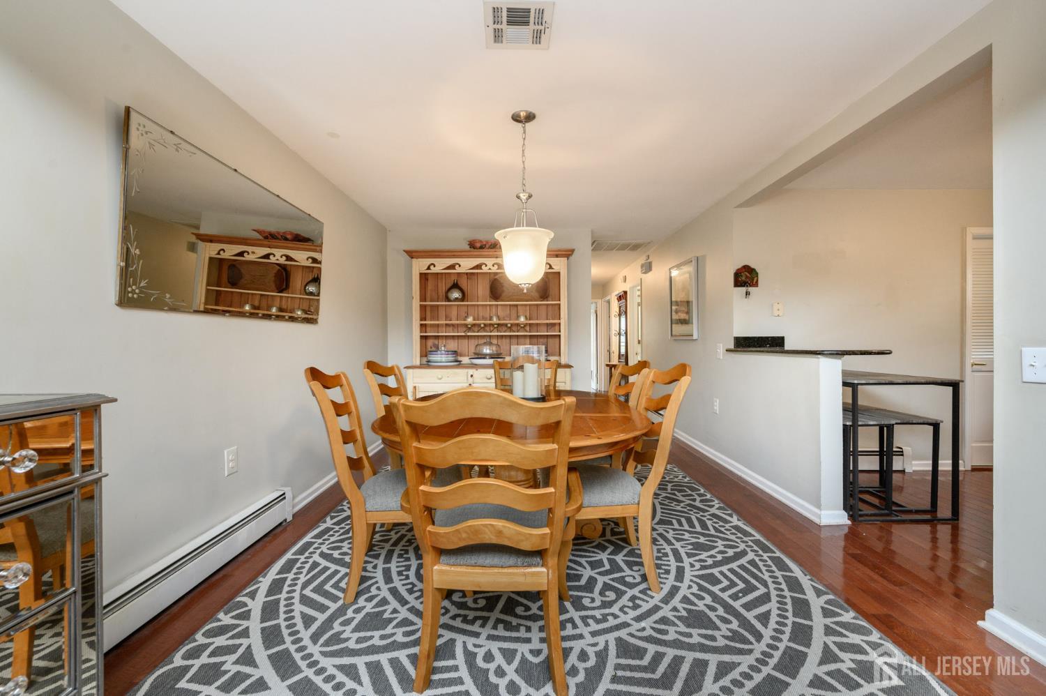 87 Chesterfield Lane Toms River NJ 08757