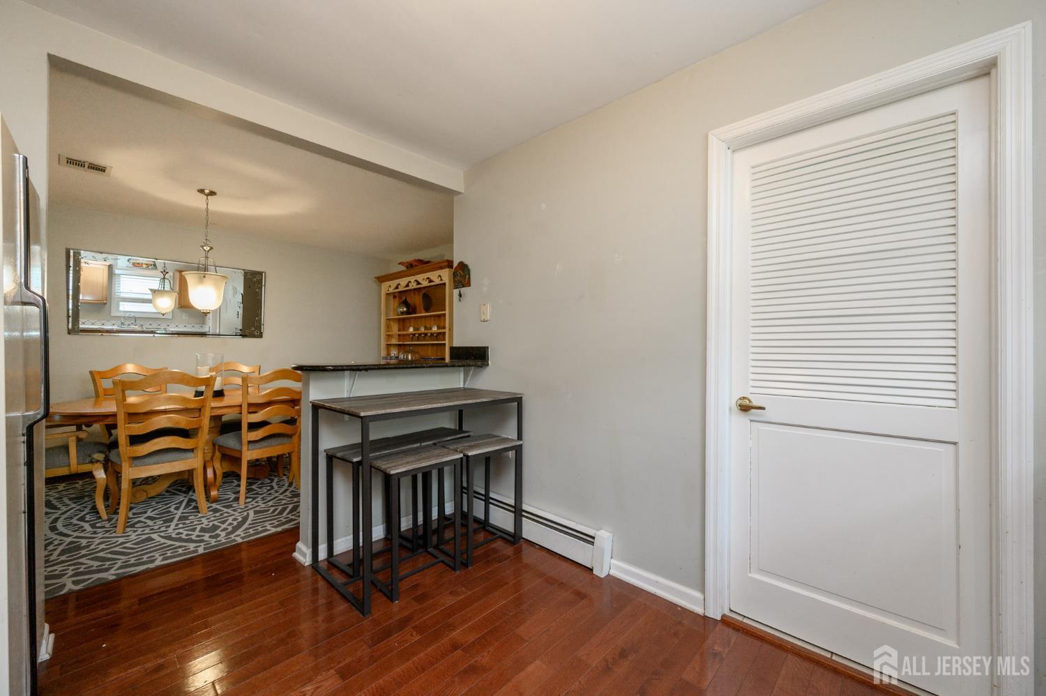 87 Chesterfield Lane Toms River NJ 08757