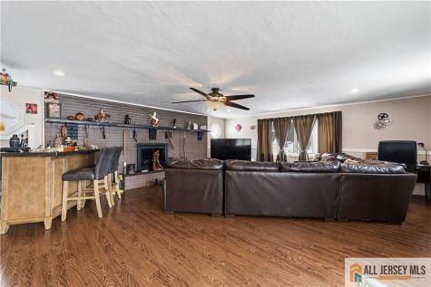15 Drexel Terrace Monroe NJ 08831