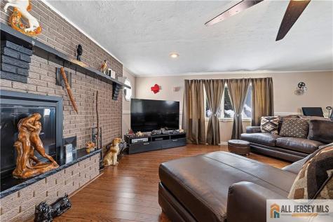 15 Drexel Terrace Monroe NJ 08831