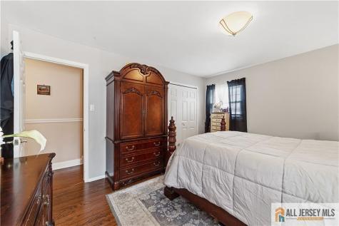 15 Drexel Terrace Monroe NJ 08831