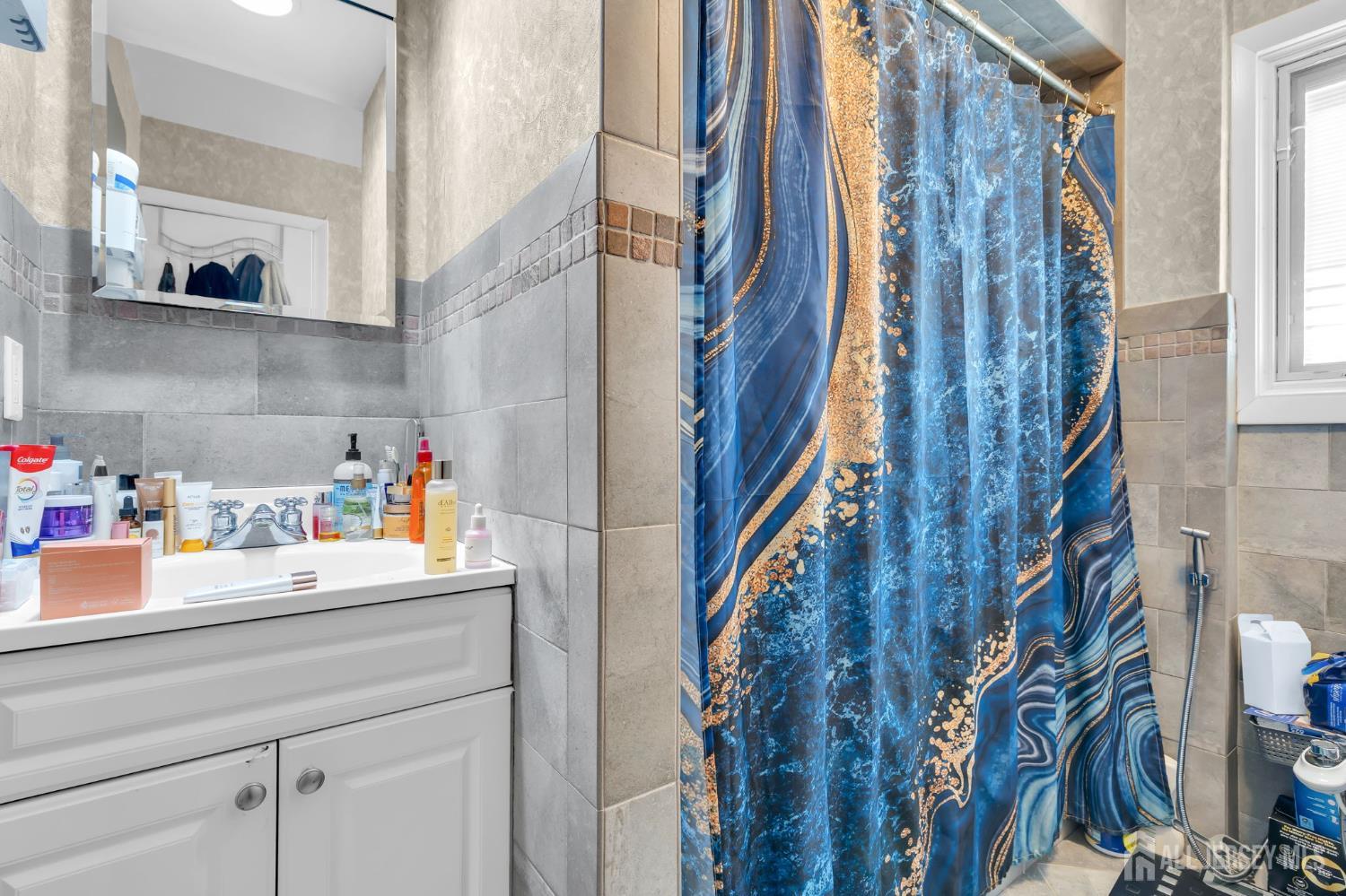 74 Overbrook Drive Colonia NJ 07067
