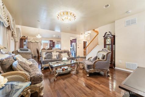 7 Spring Drive South Brunswick NJ 08810