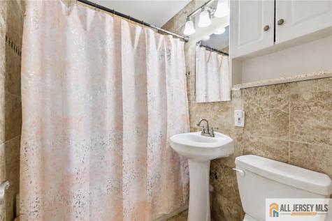8 Lauretta Drive East Brunswick NJ 08816