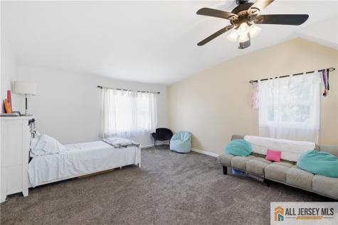 8 Lauretta Drive East Brunswick NJ 08816