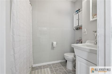 8 Lauretta Drive East Brunswick NJ 08816