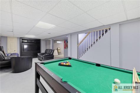 8 Lauretta Drive East Brunswick NJ 08816