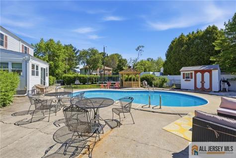 8 Lauretta Drive East Brunswick NJ 08816