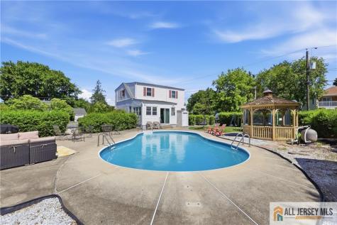 8 Lauretta Drive East Brunswick NJ 08816