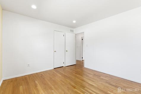 7 Oberlin Court Edison NJ 08820