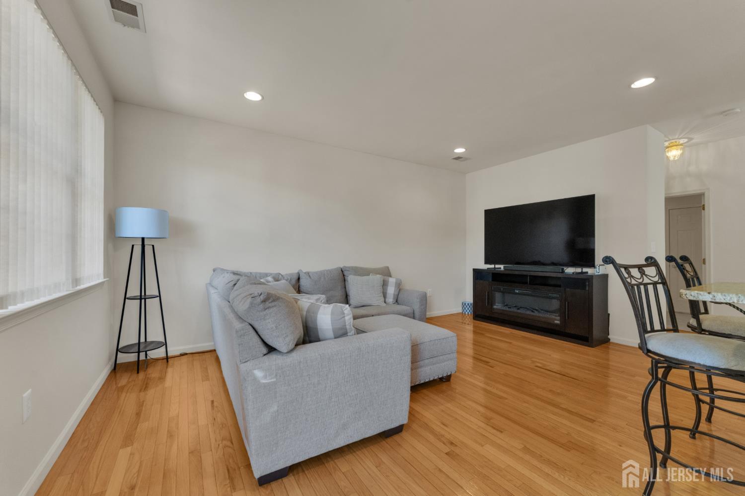 22 Augusta Place East Brunswick NJ 08816