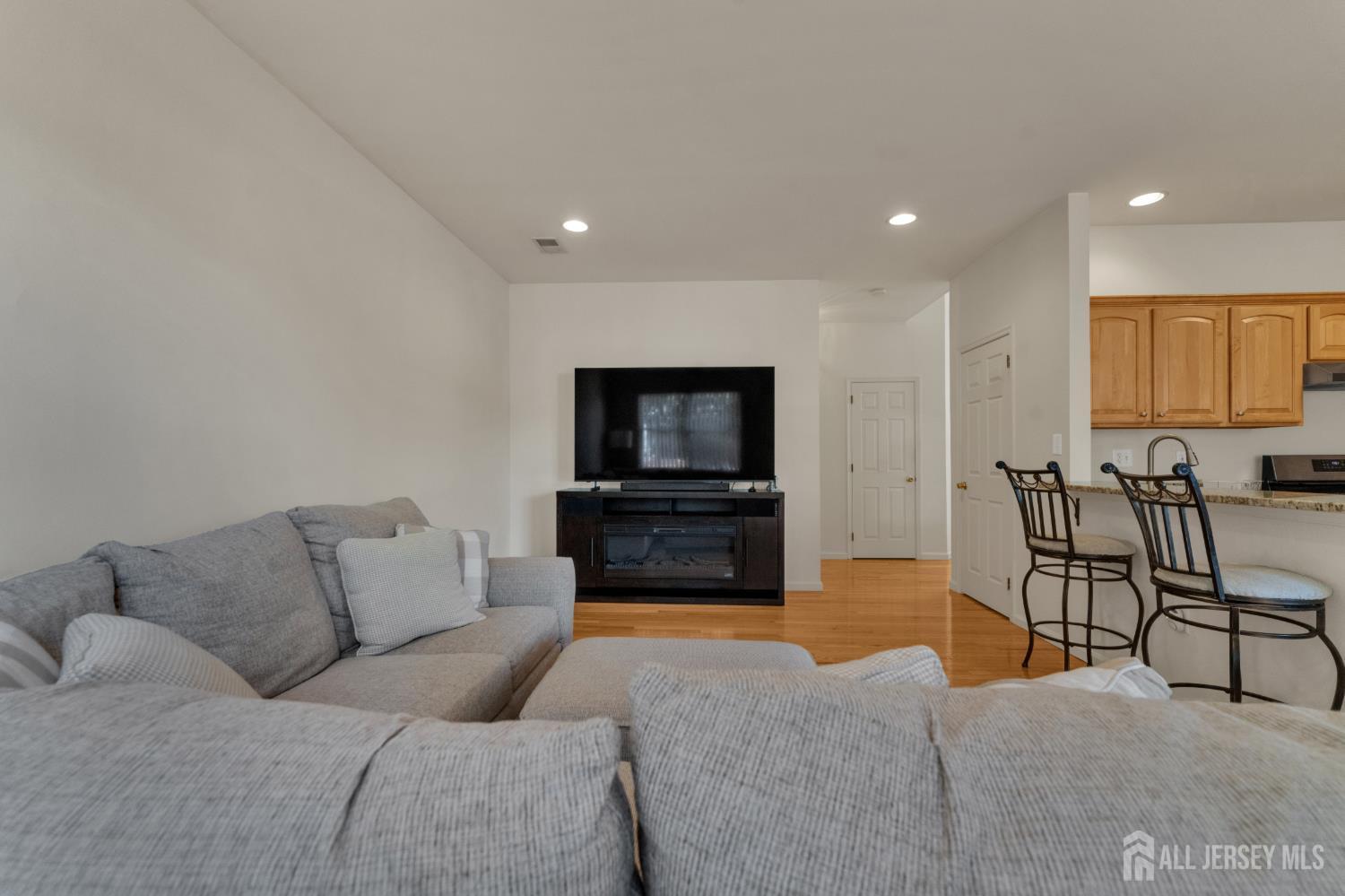22 Augusta Place East Brunswick NJ 08816