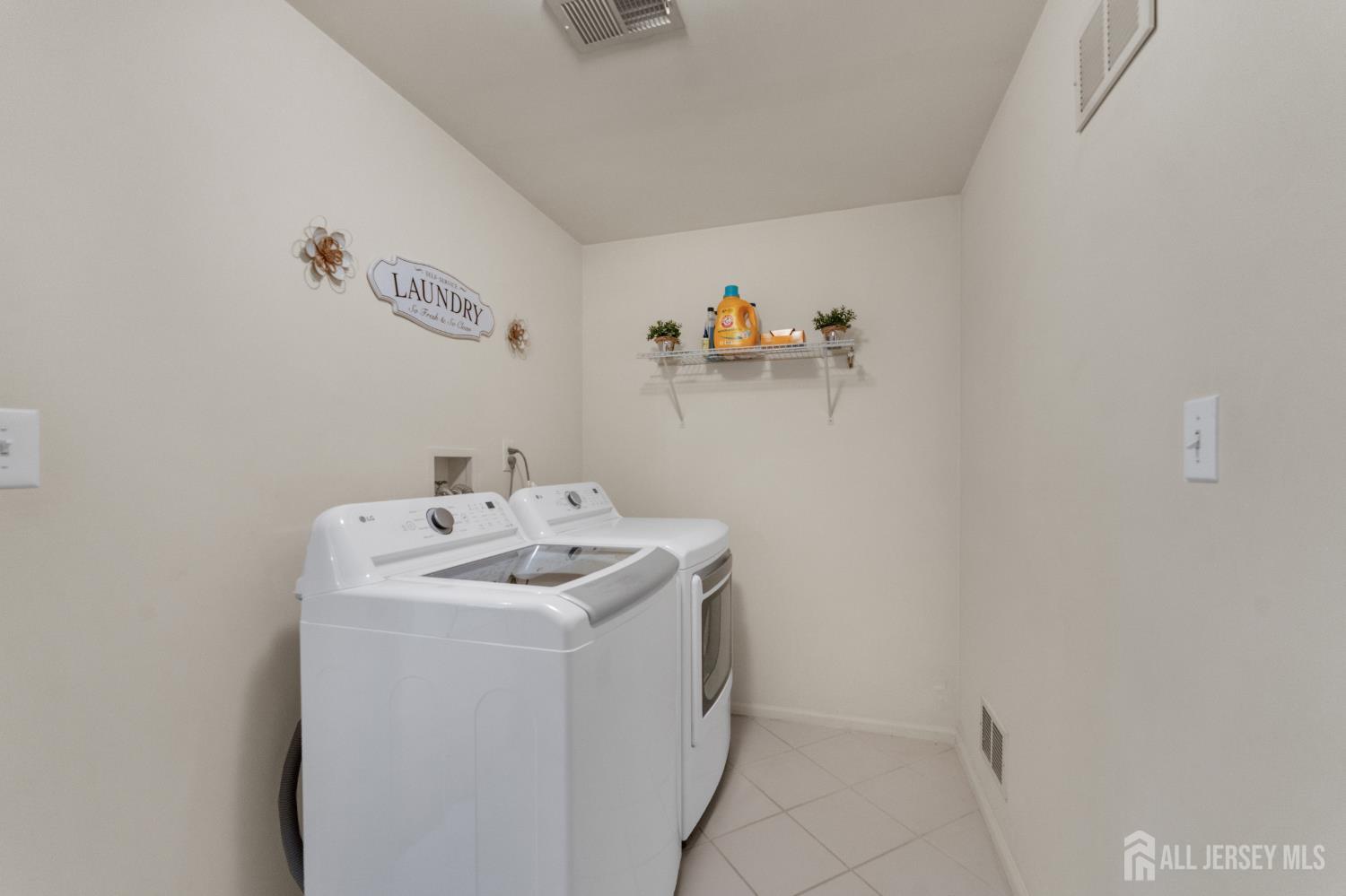 22 Augusta Place East Brunswick NJ 08816