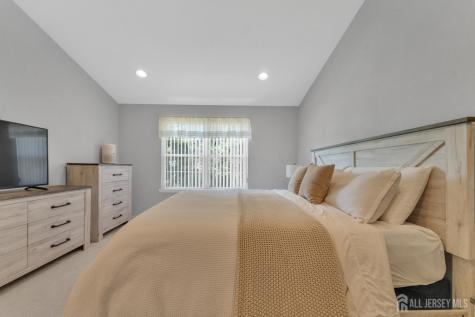 22 Augusta Place East Brunswick NJ 08816