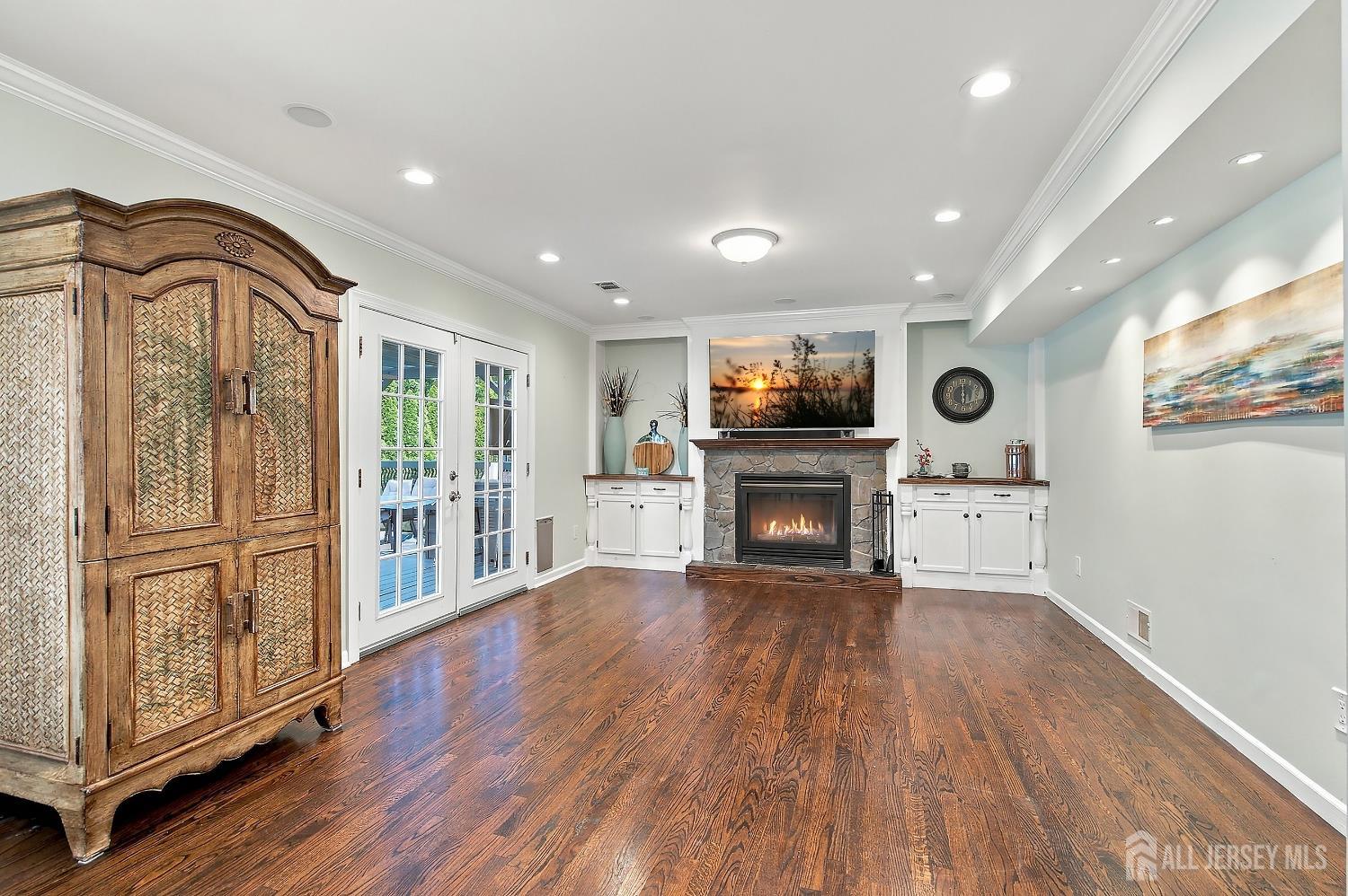 740 Evans Street Lacey NJ 08734