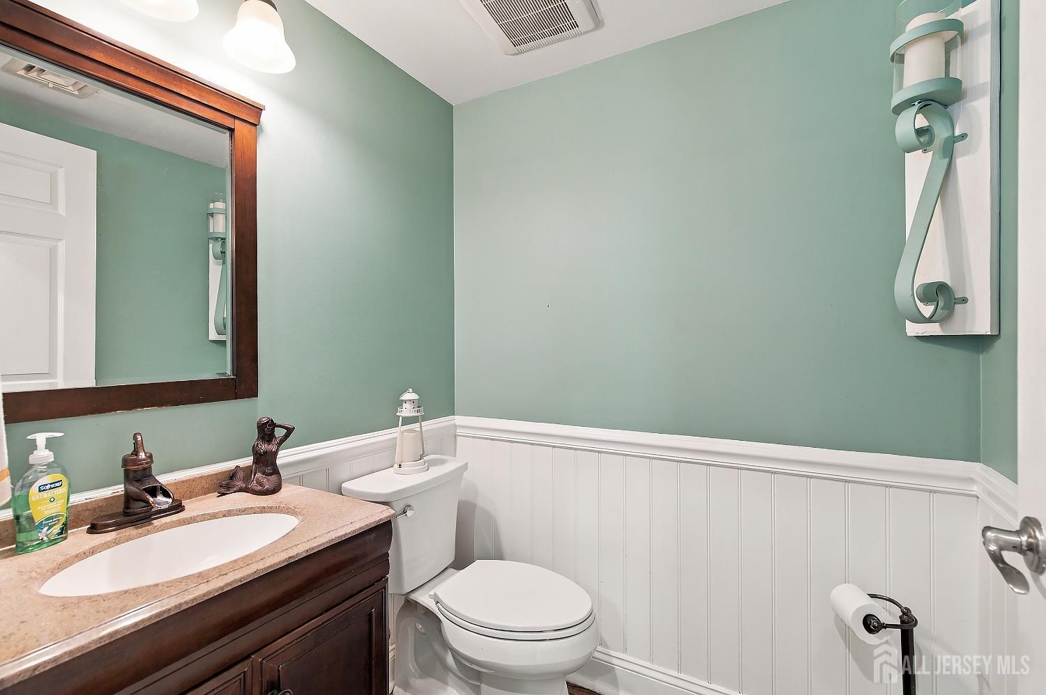 740 Evans Street Lacey NJ 08734