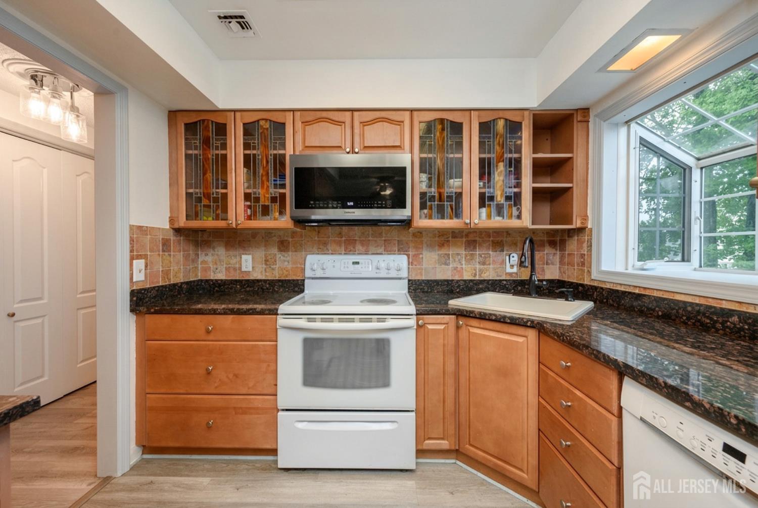 355 Old Nassau Road Monroe NJ 08831