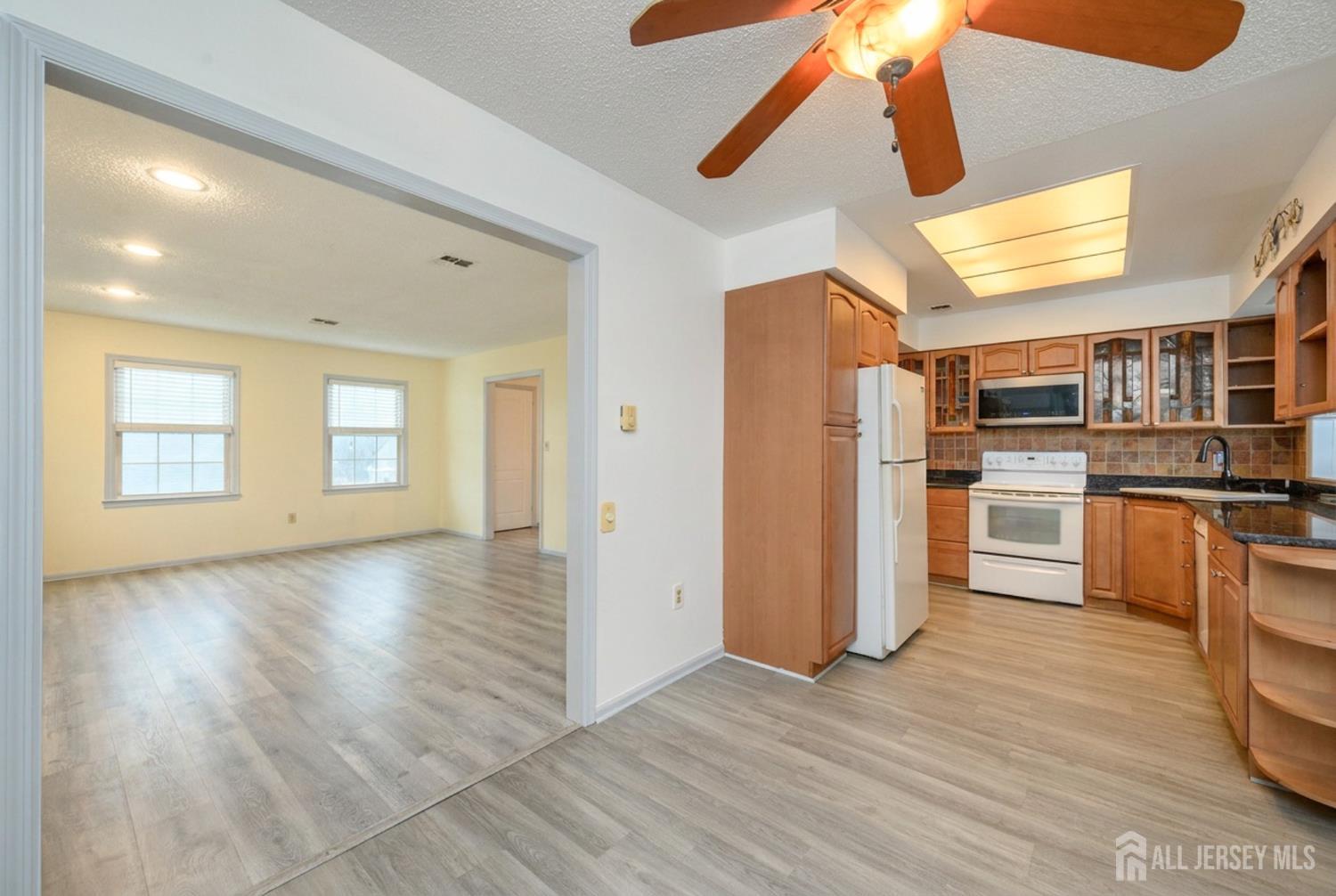 355 Old Nassau Road Monroe NJ 08831