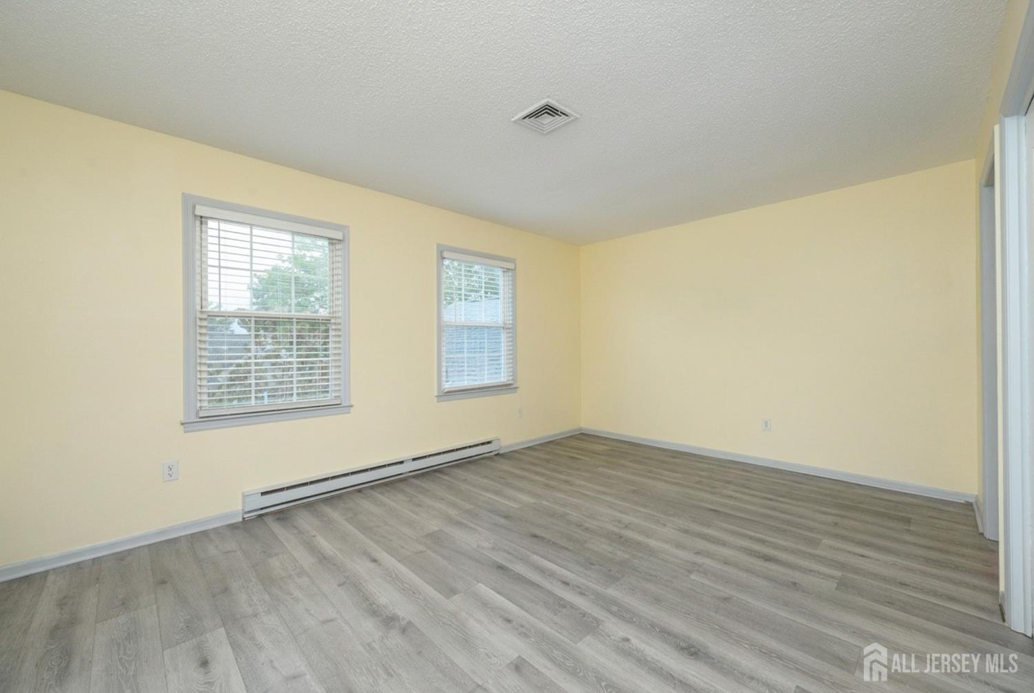 355 Old Nassau Road Monroe NJ 08831