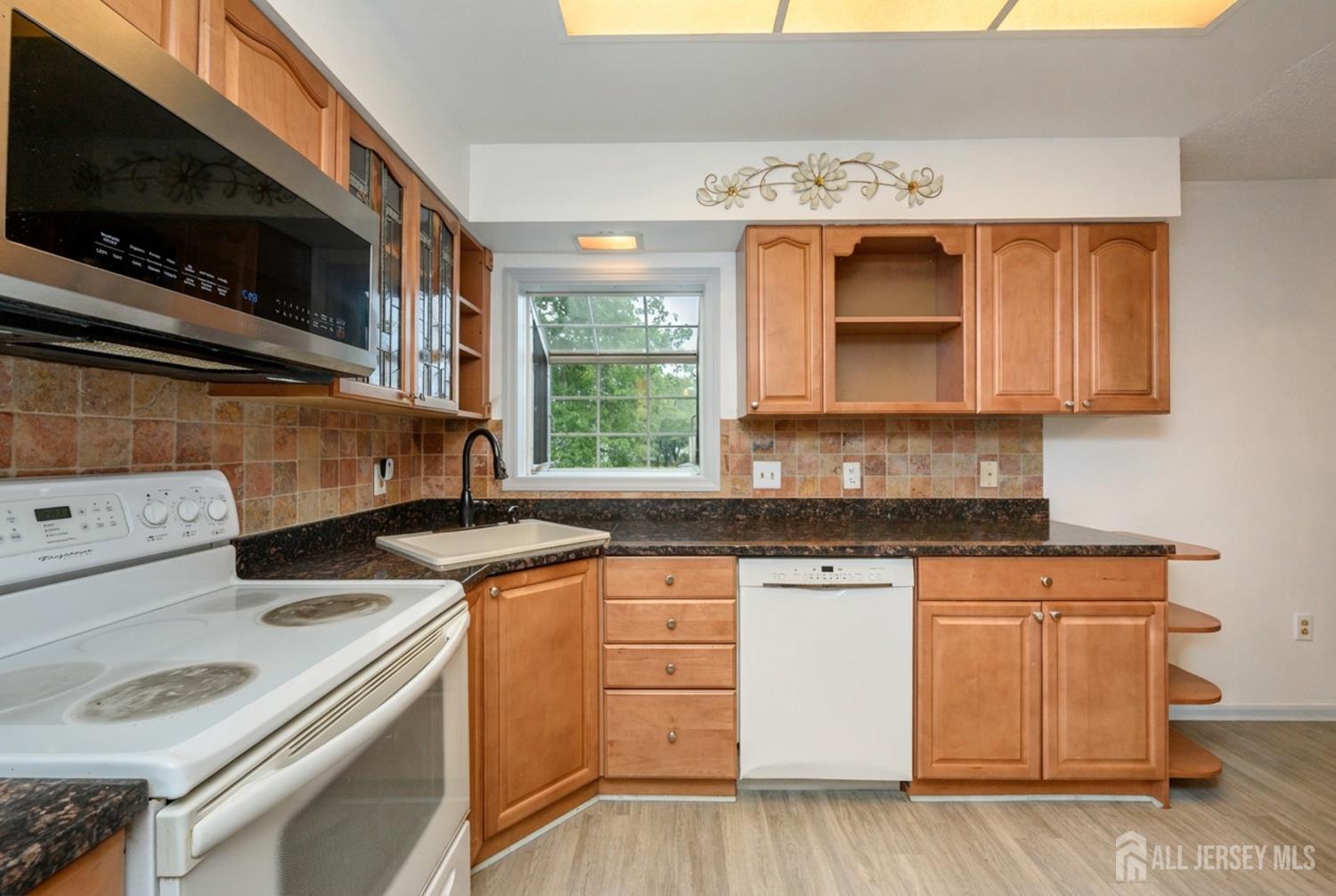 355 Old Nassau Road Monroe NJ 08831