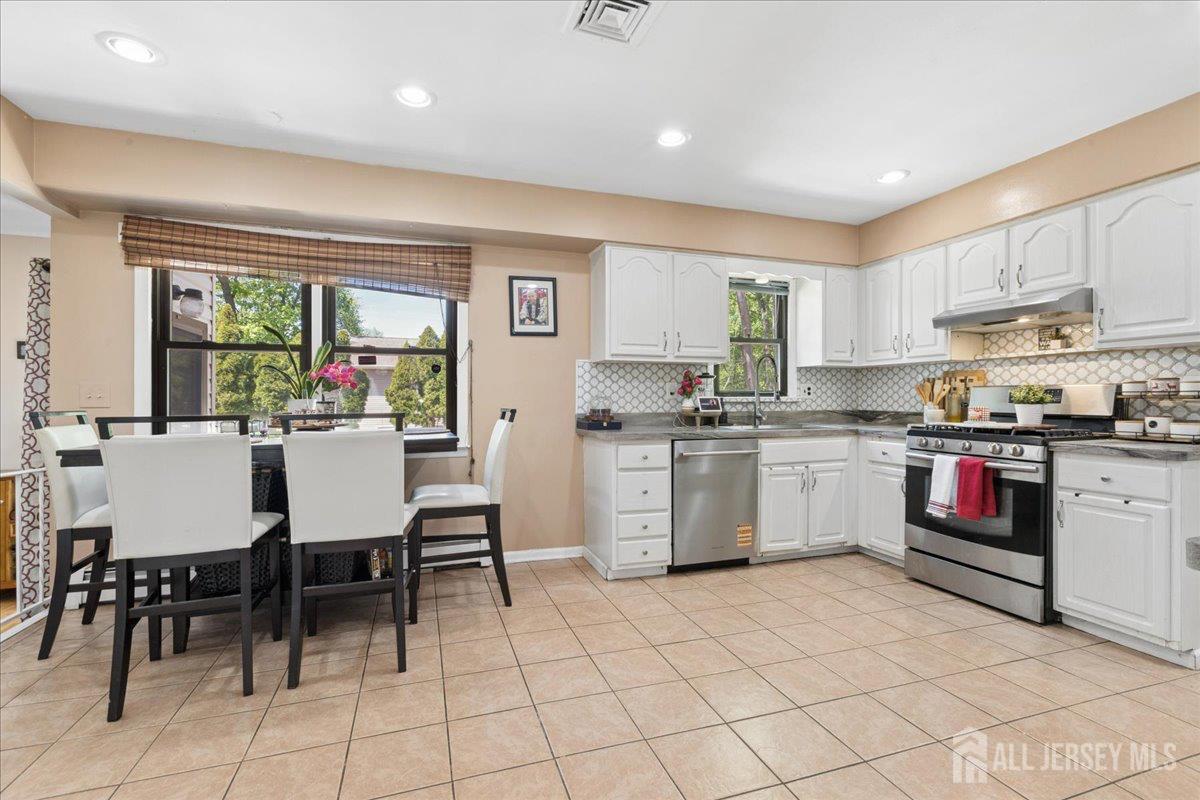 24 Sandalwood Drive Edison NJ 08820