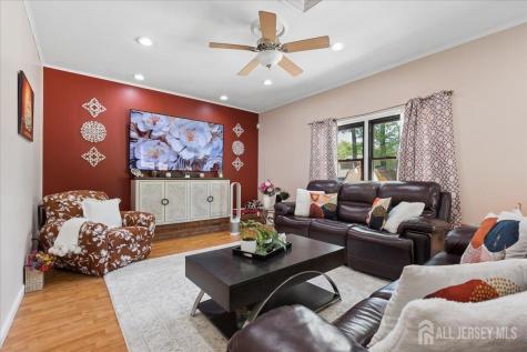 24 Sandalwood Drive Edison NJ 08820