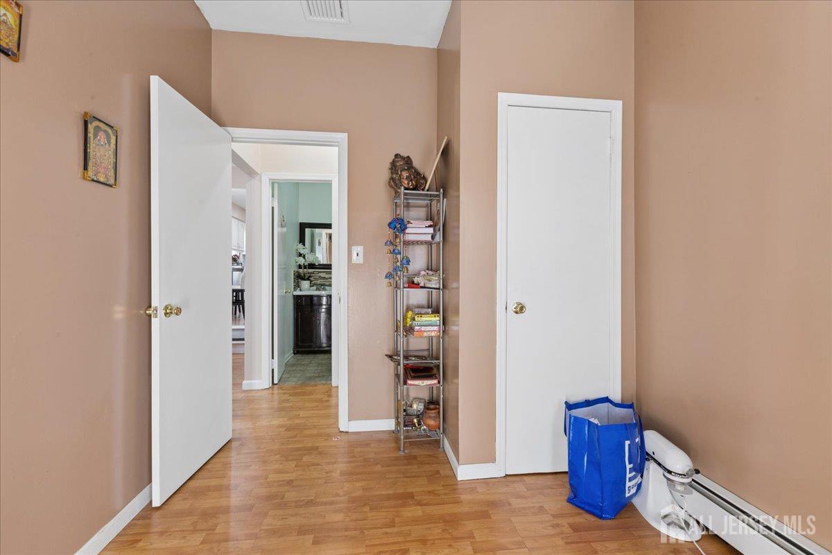 24 Sandalwood Drive Edison NJ 08820