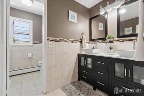 24 Sandalwood Drive Edison NJ 08820
