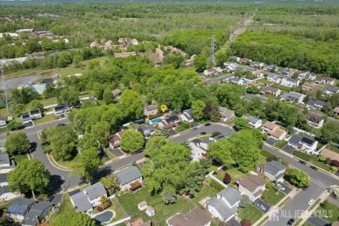 24 Sandalwood Drive Edison NJ 08820