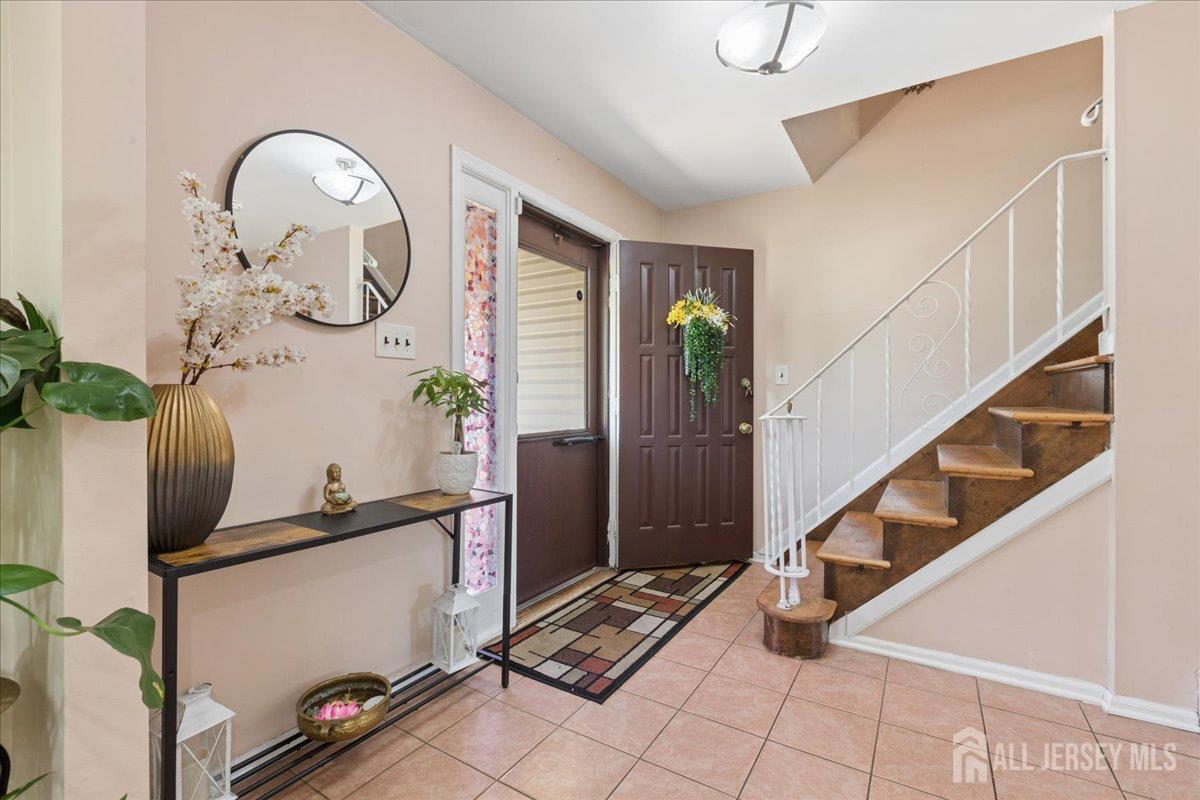 24 Sandalwood Drive Edison NJ 08820