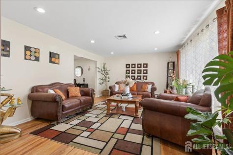 24 Sandalwood Drive Edison NJ 08820
