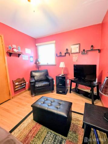 19 E 2nd Street Port Reading NJ 07064