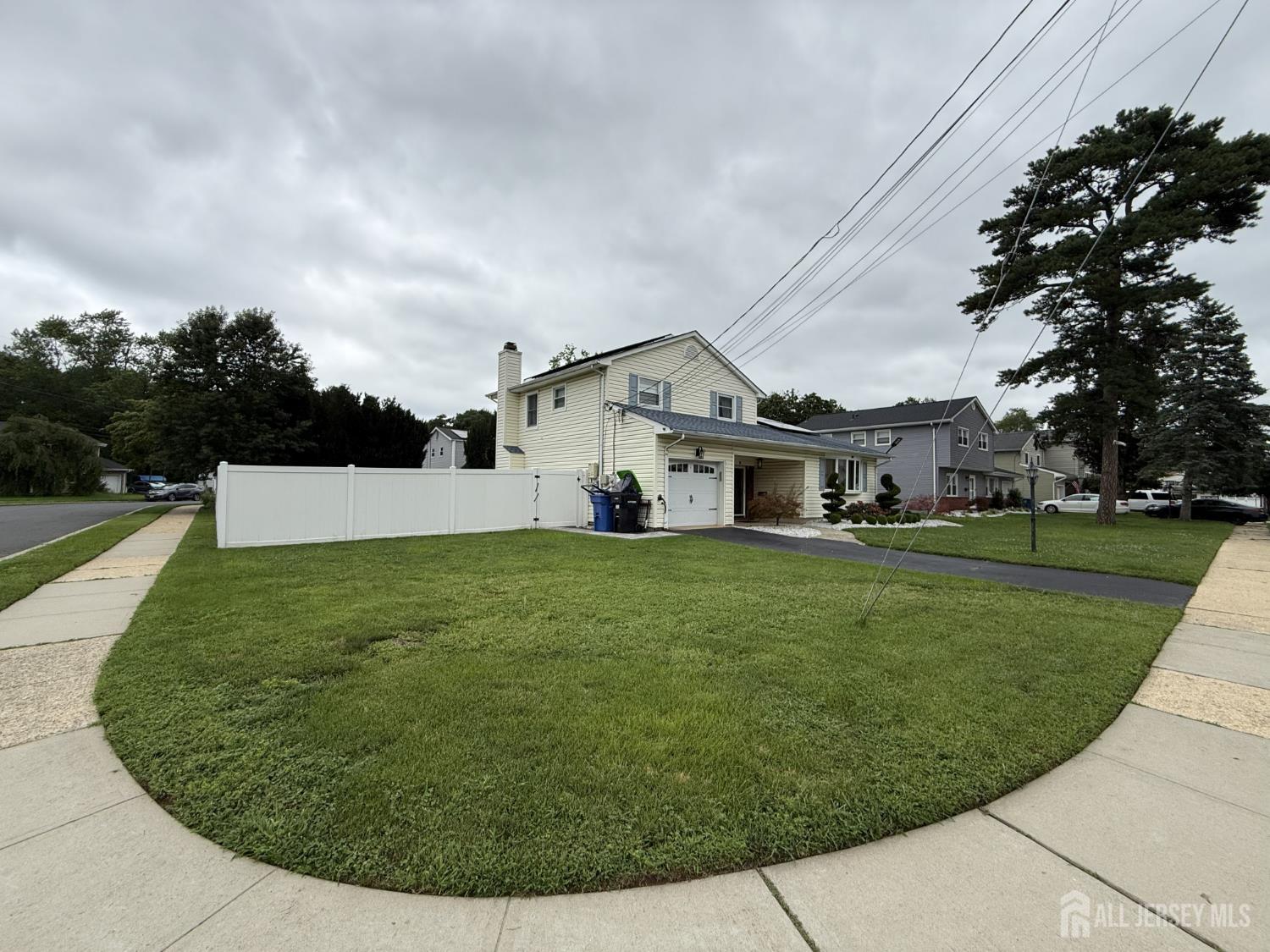 2 Elaine Court Old Bridge NJ 08857